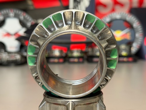 Dado ruota usato red bull - dado,